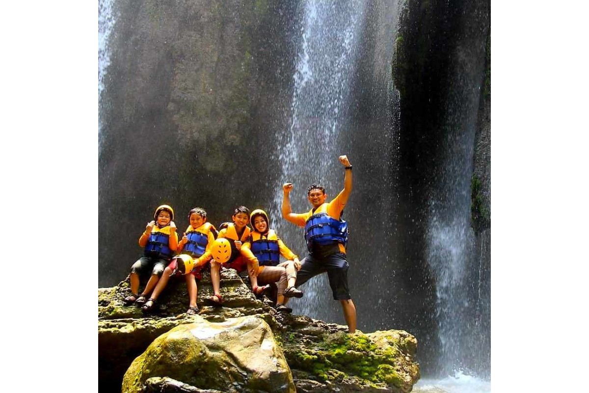 Rafting Pekalen (Trip Atas)