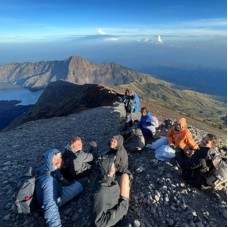 https://windowtraveler.com/image/cache/catalog/Adventure/Star%20Rinjani/SR1-228x228.jpg
