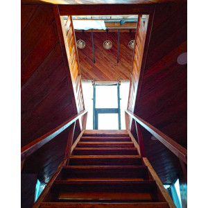 https://windowtraveler.com/image/cache/catalog/Akomodasi/Nimo%20tea%20resort/arjuna(5)-300x300.jpg