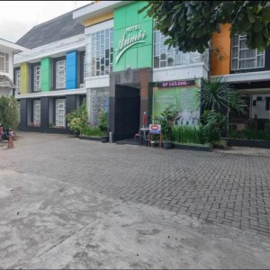 RedDoorz @ Hotel Arimbi Dewi Sartika Baru (kamar saja)