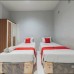 RedDoorz Twin Room Pelajar Pejuang 3