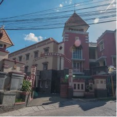 RedDoorz dekat Setrasari Mall 2