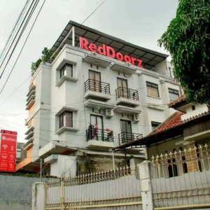 RedDoorz Dekat Telkom Corporate University