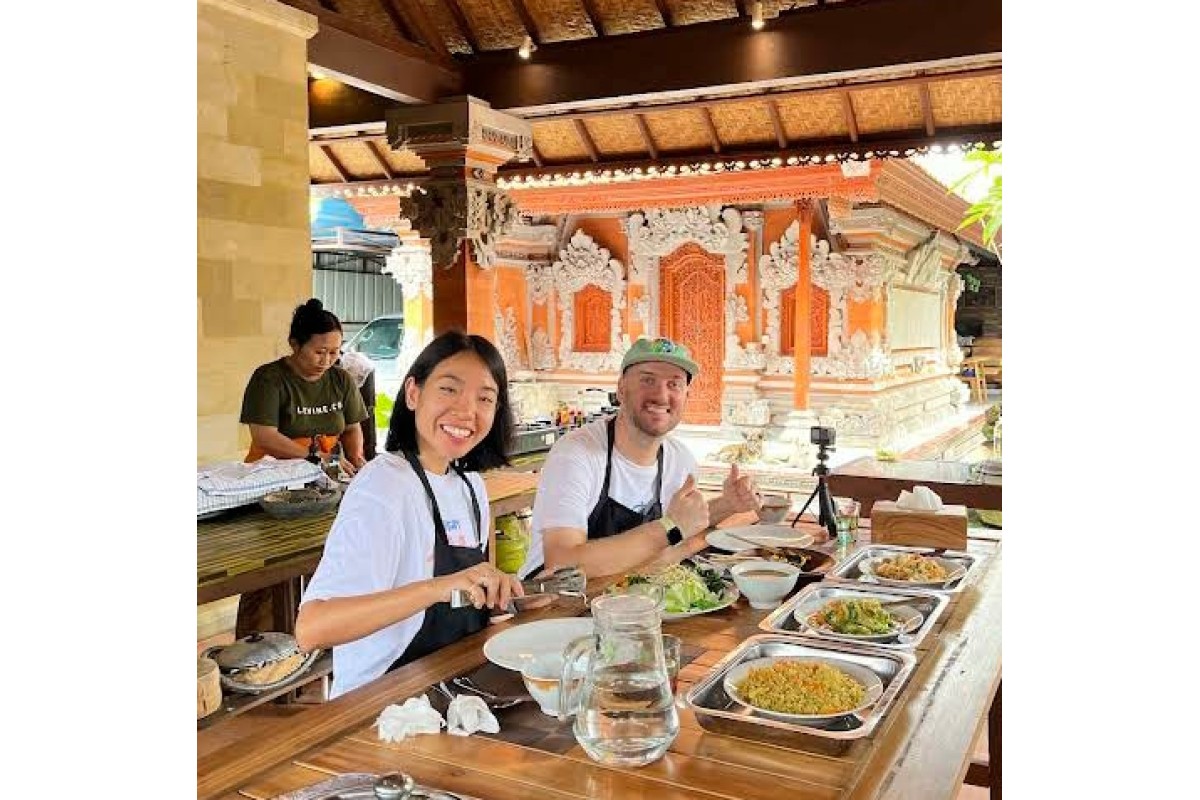 Kelas Masakan Bali by Kikian