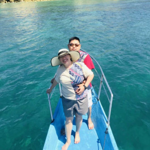 https://windowtraveler.com/image/cache/catalog/Transportasi/Zeed%20Trans%20Lombok/2-300x300.jpg