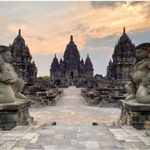 Tour Candi Prambanan and Borobudur