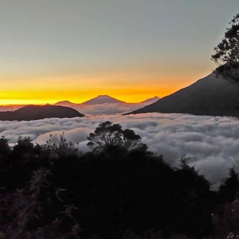 Explore Dieng 3H2M - Premium