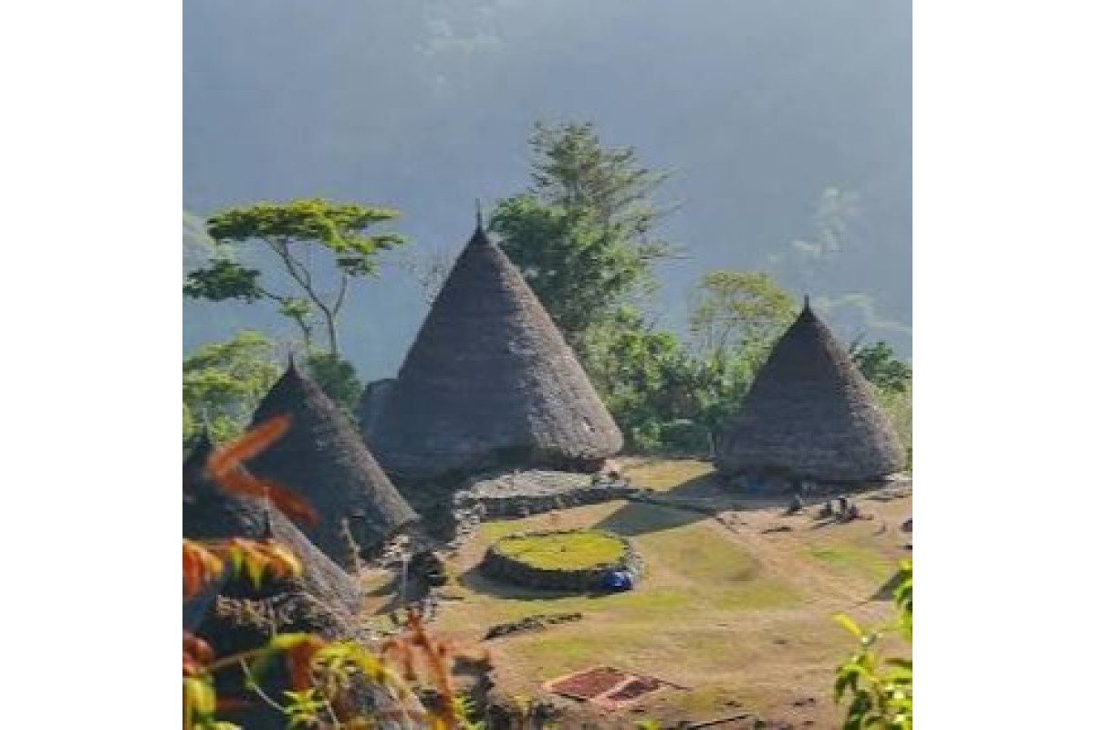 Open Trip Waerebo 2H1M