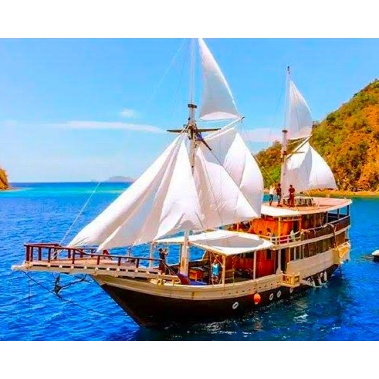 OPEN TRIP 3H2M  KAPAL PHINISI DARI LABUAN BAJO (Sharing Trip) 