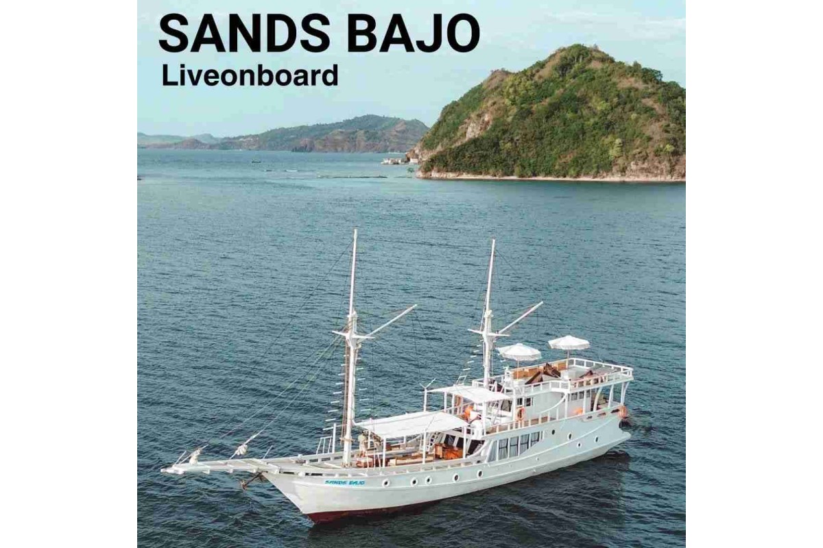 Komodo Private Trip 2H1M with Sands Bajo