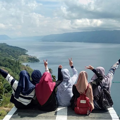MEDAN, DANAU TOBA ~ KOLAM ABADI TOUR INDONESIA 4D3N